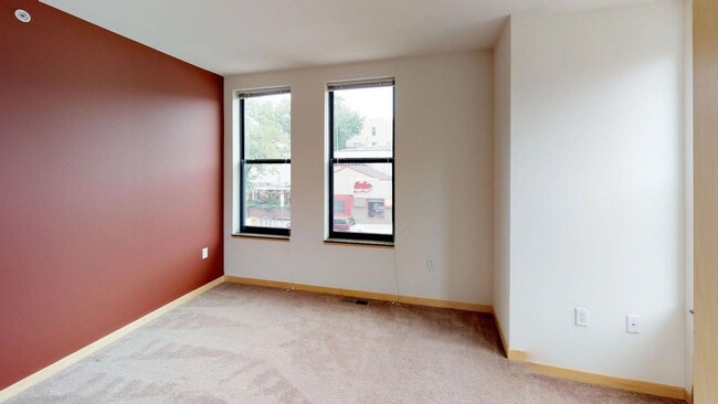 602 W Main St Unit 602