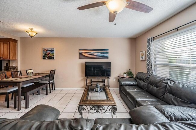 Photo - 14631 Lake Forest Dr