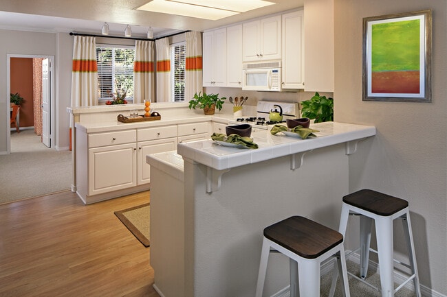 Torrey Ridge Apartment Homes