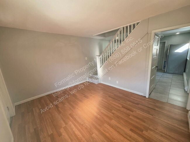 Photo - 168 Garfield St