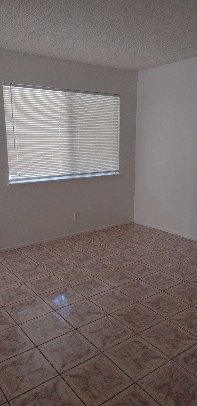 Photo - 1022 E Ave Q-3 Ave Unit A