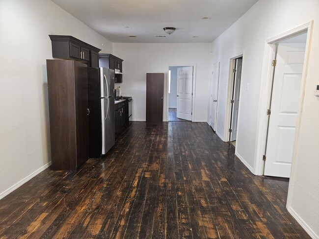 3907 Franklin Ave