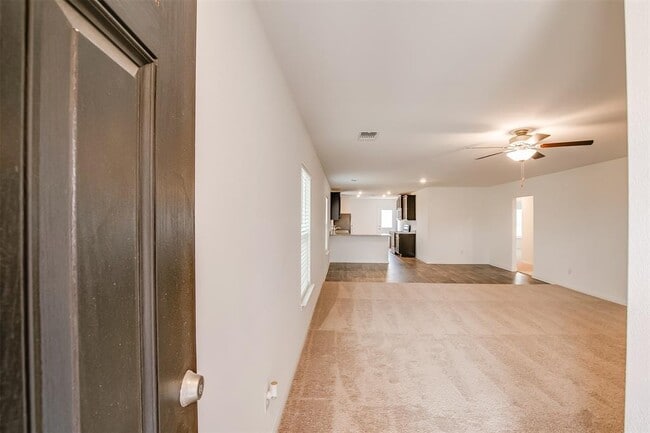 Photo - 609 Riverdale Dr