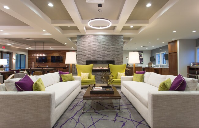 Dalian Monterrey Village apartments — community photo