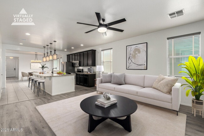 Photo - 10432 W Papago St