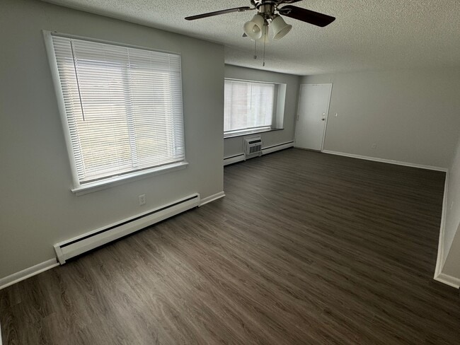 Building Photo - 230 S Water St Unit F7