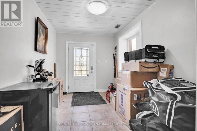 Photo - 23992 Denfield Rd