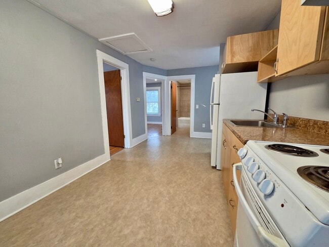 Photo - 64 Tryon Park Unit up