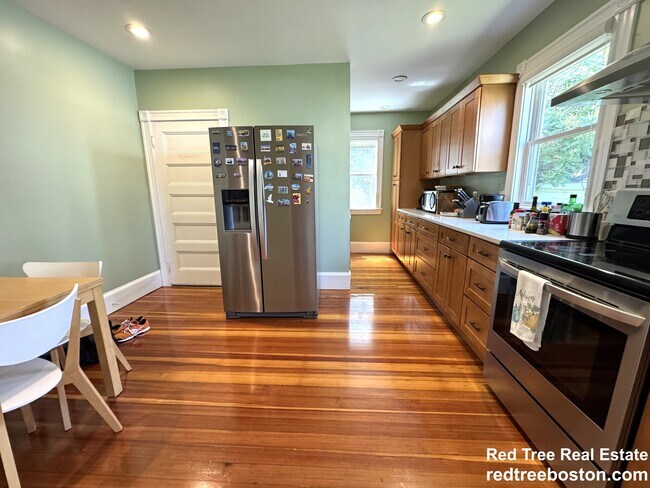 Photo - 23-25 Fuller St. Unit 1 Unit 1