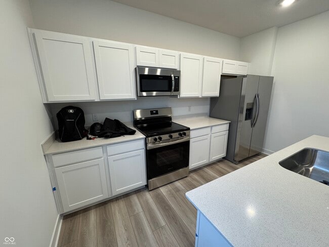 Photo - 2925 Grand Rdg Dr