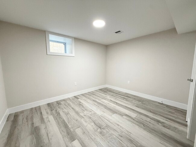 Photo - 10 Cawfield St