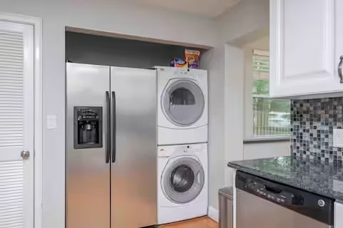 Photo - 111 NW 24th St