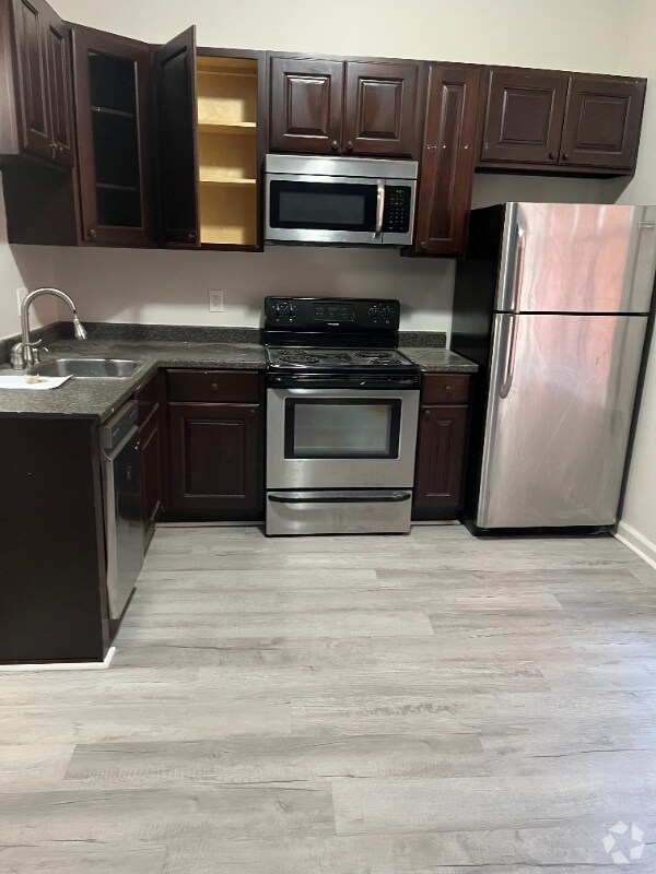 Building Photo - 402 N Delaware St Rental
