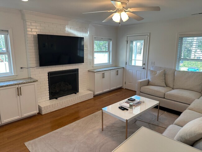 Photo - 2008 Reaves Dr