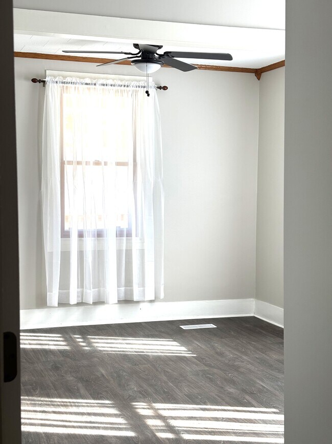 Photo - 218 N 3rd St