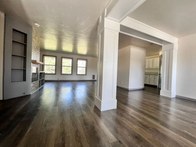 Photo - 3134 N Blue Springs Ave