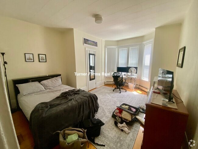 Building Photo - 44 Florence St Unit 48-2 Rental