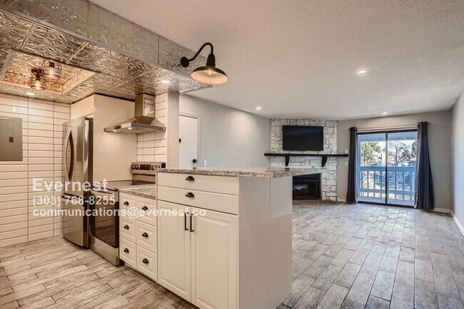 Photo - 8335 Fairmount Dr Unidad 10-207