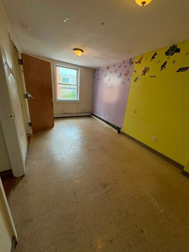 Photo - 142 Beech St Unit Apt 2