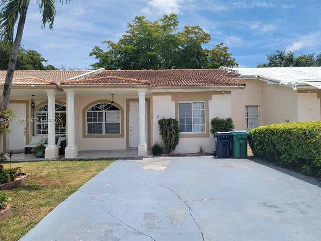 Building Photo - 15257 SW 138th Ct