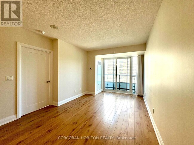 Photo - 18 Graydon Hall Dr Unit 706
