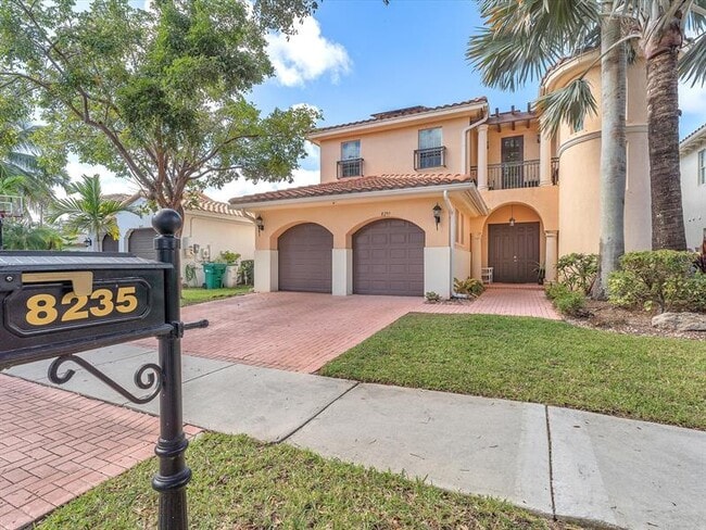 Building Photo - 8235 NW 105th Ln Rental