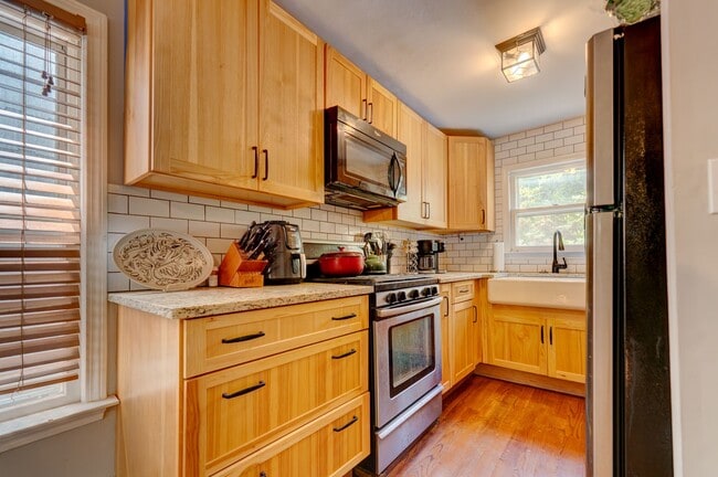 Photo - Charming East Rock Single Family