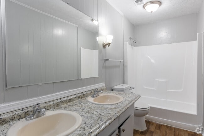 2BR, 1BA - 1,147SF