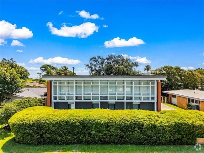 Building Photo - 1310 Harbor View Dr Rental