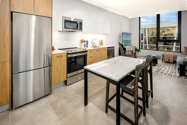 Building Photo - 286 NW 29th St Unit 05301 Rental
