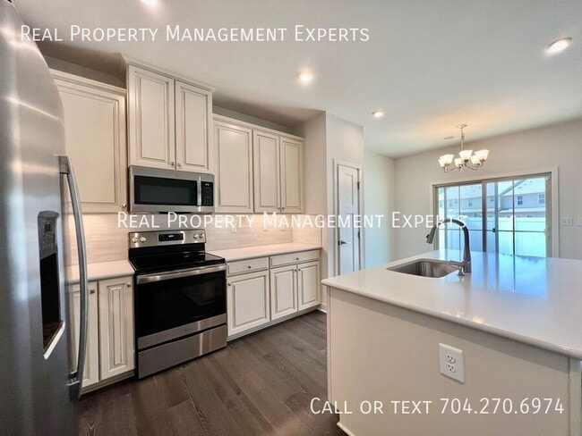 Photo - 135 Beacon Dr