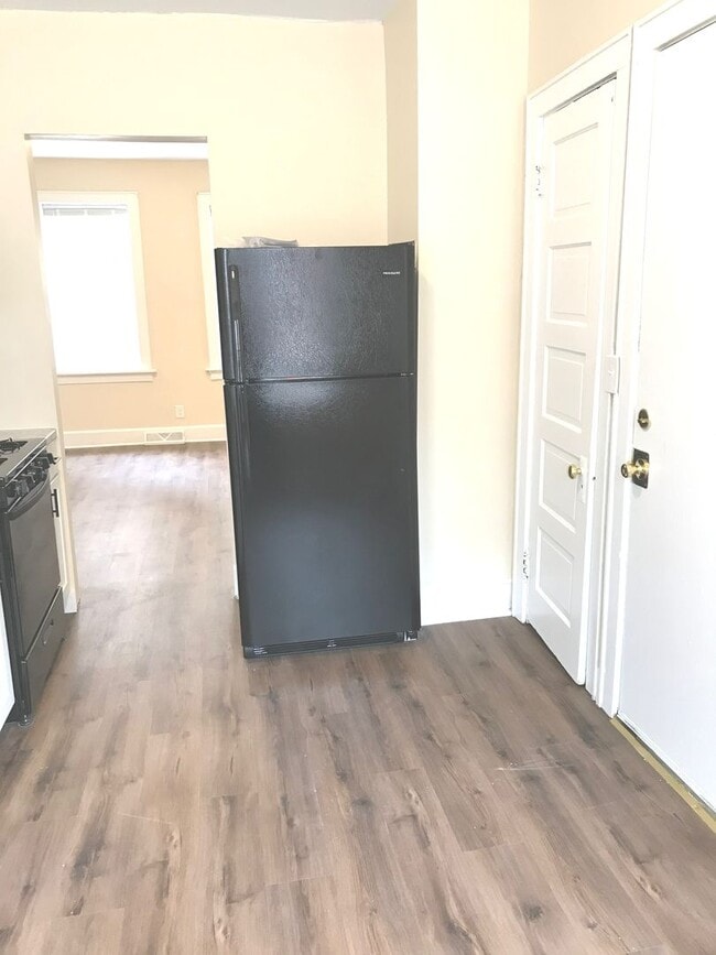 Photo - 421-425 Washington