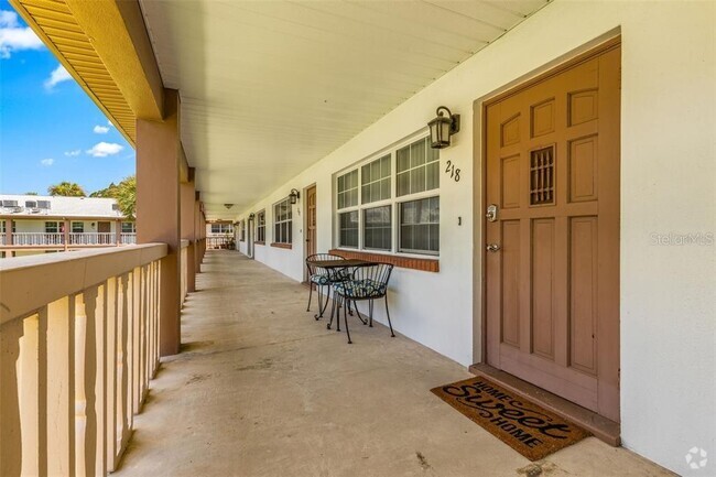 Building Photo - 650 Pinellas Point Dr S Unit 218 Rental
