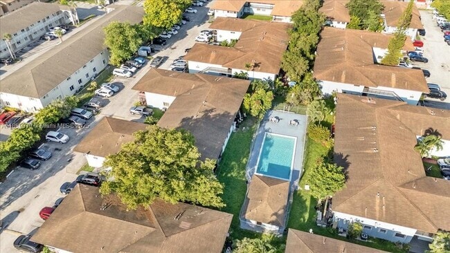 Building Photo - 6283 W 24th Ave Unit 206-2 Rental
