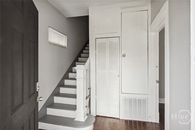 Photo - 1002 W 44th St