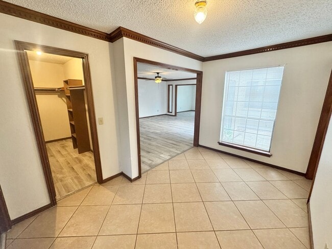 Photo - 3 Bed 2 bath!