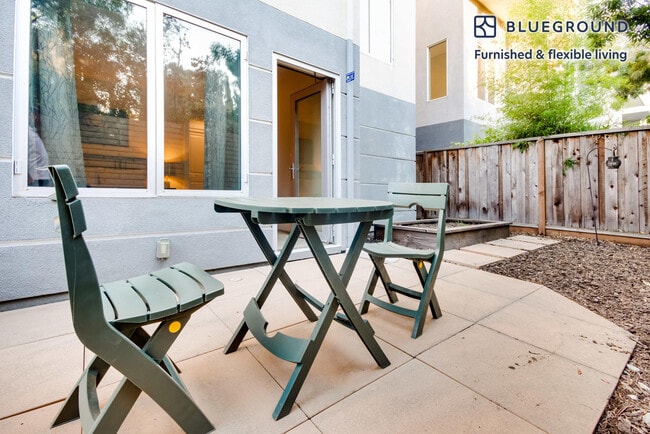 5 Heritage Pl
