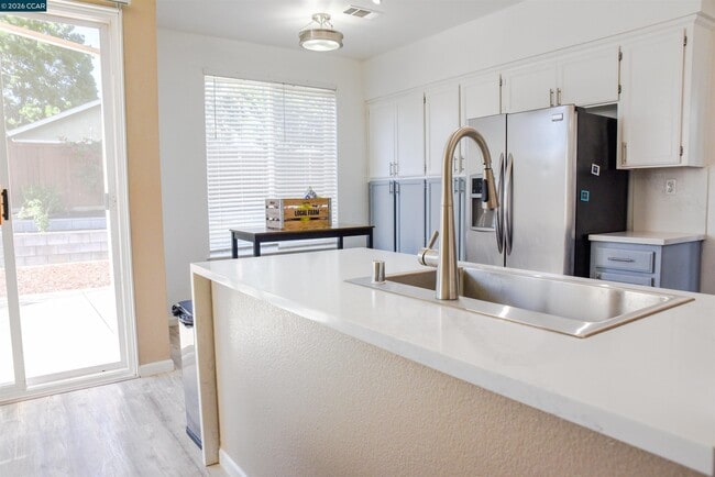 2090 Heartland Cir