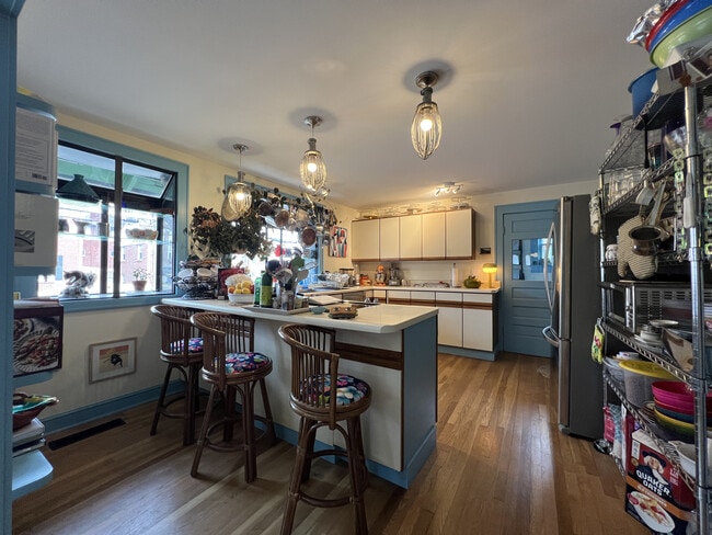 Photo - 5101 Grand Ave