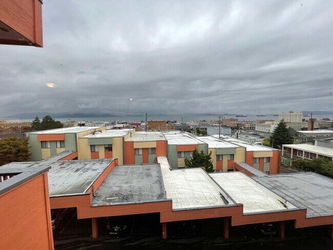 Illahee South Apartments