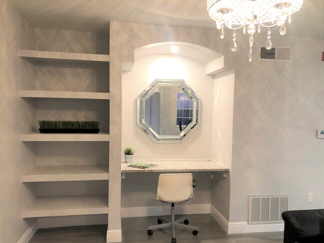 Photo - 7350 Westpointe Blvd Unit 212