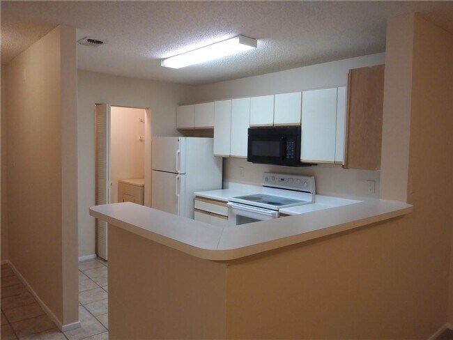 Photo - 11255 W Atlantic Blvd Unidad 302