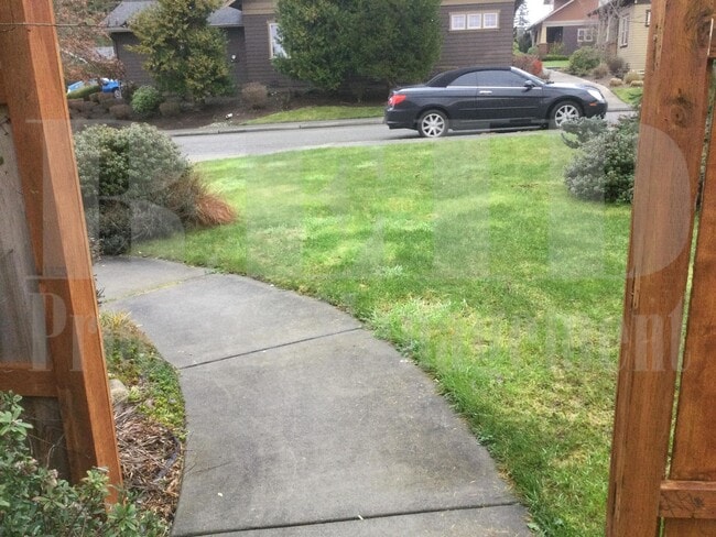 Photo - Mountain Views - 3 Bedroom Poulsbo Rambler