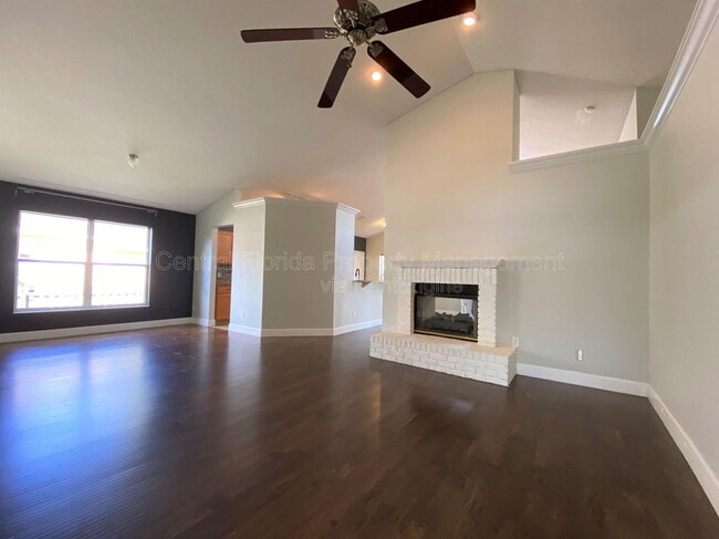 Photo - 225 Wild Pine Point