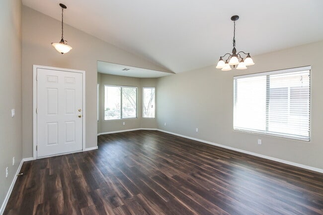 Photo - 3275 W Sunshine Butte Dr