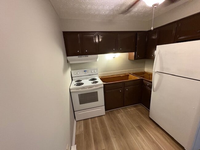 Building Photo - 1332 N Chapel St Unit 6 Rental