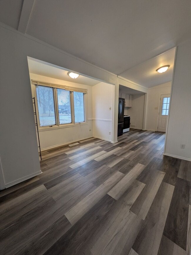 Photo - 3 bedroom available for an immediate move!