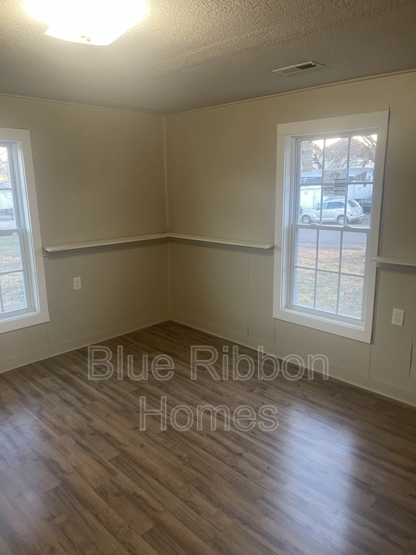 Photo - 1612 8th Ave