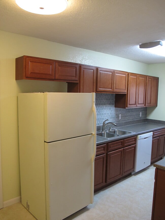 Photo - 407 Tyler Ave