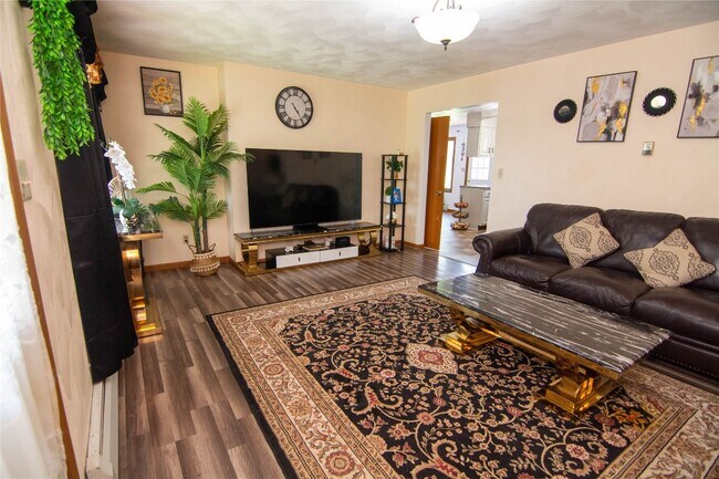 Photo - 409 Milan Ave